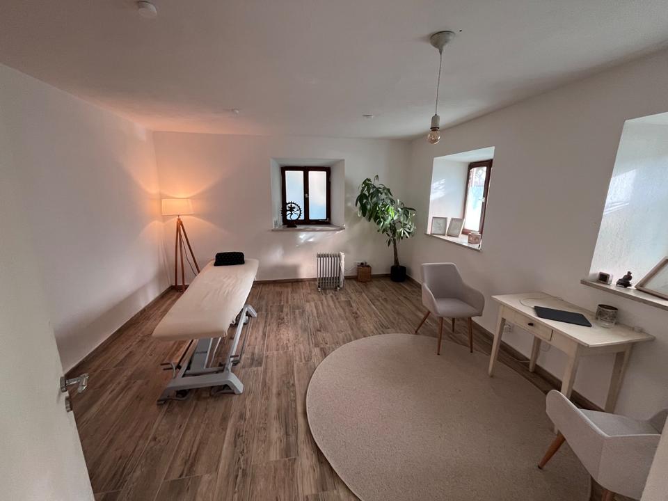Thumbnail-Praxis zur Untermiete (Hebamme, Physio, Massage, Psychologie)