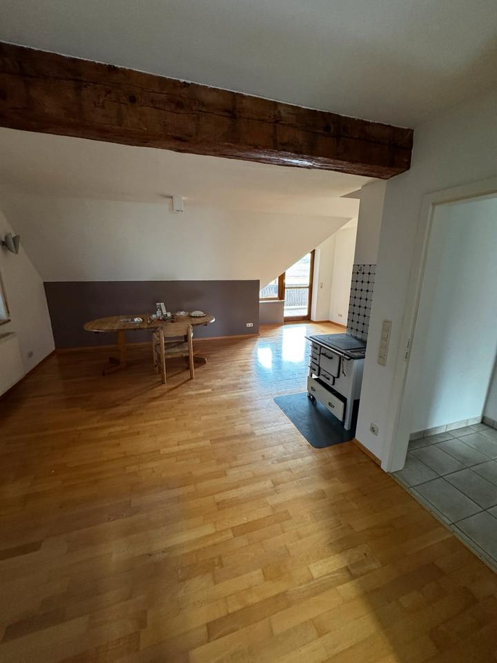 Thumbnail-Frisch Renovierte Maisonette Wohnung zur Miete
