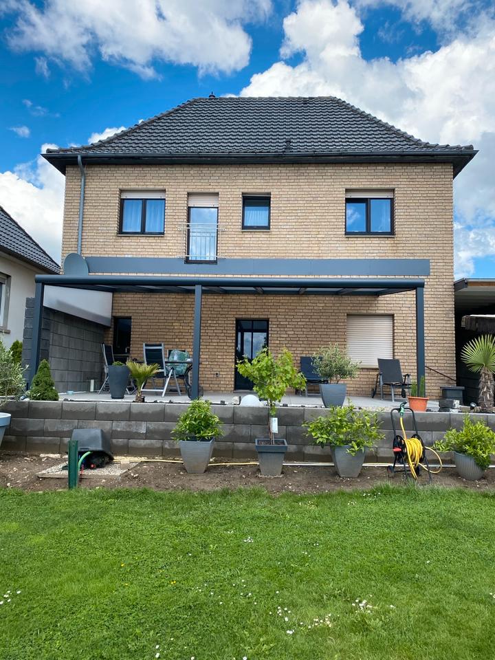 Thumbnail-Zweifamilienhaus zum Verkauf in Löhne