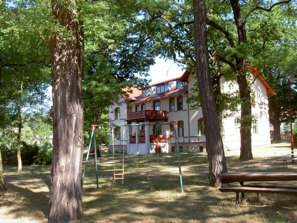 Thumbnail-Wohnung in ehemaligen Jagdschloß in 03172 Krayne