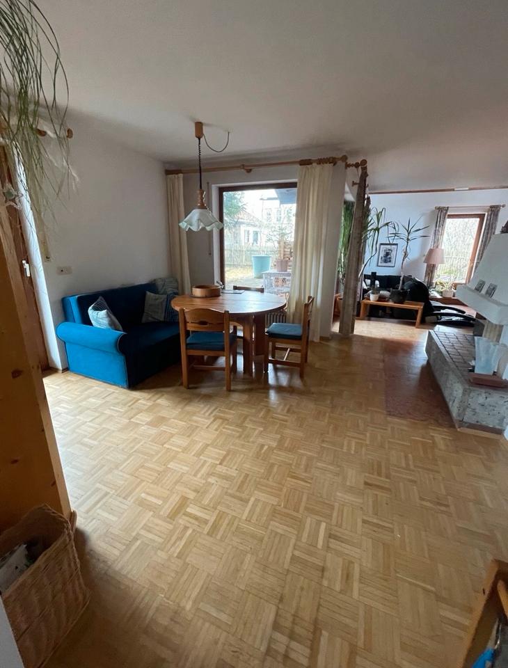 Thumbnail-Große helles Zimmer Zwischenmiete