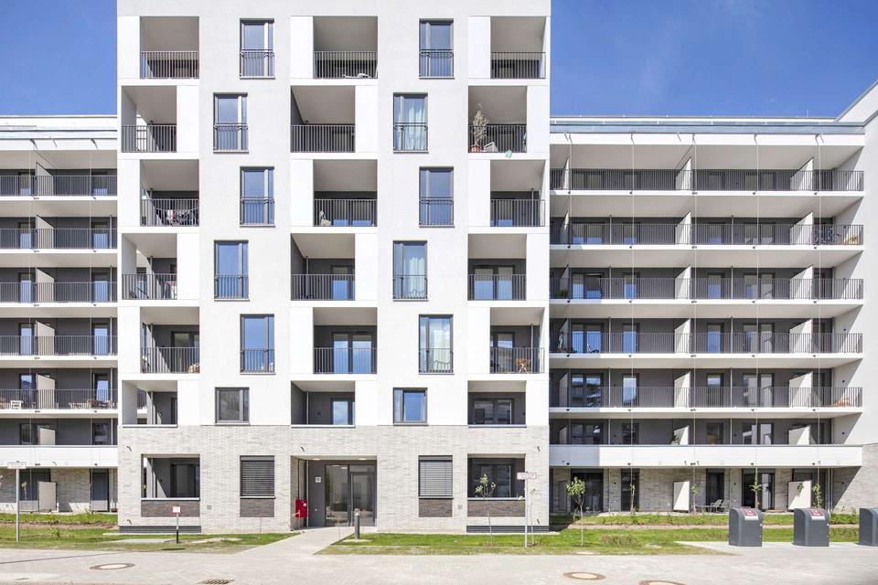 Thumbnail-Smyles Living – wunderschöne Dachgeschosswohnung mit Blick über Friedenau