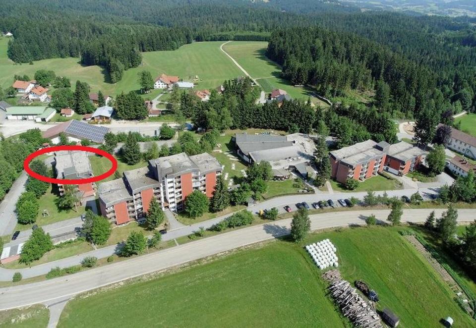 Thumbnail-Zum Kauf: schöne Wohnung in Neureichenau im Bayerischen Wald
