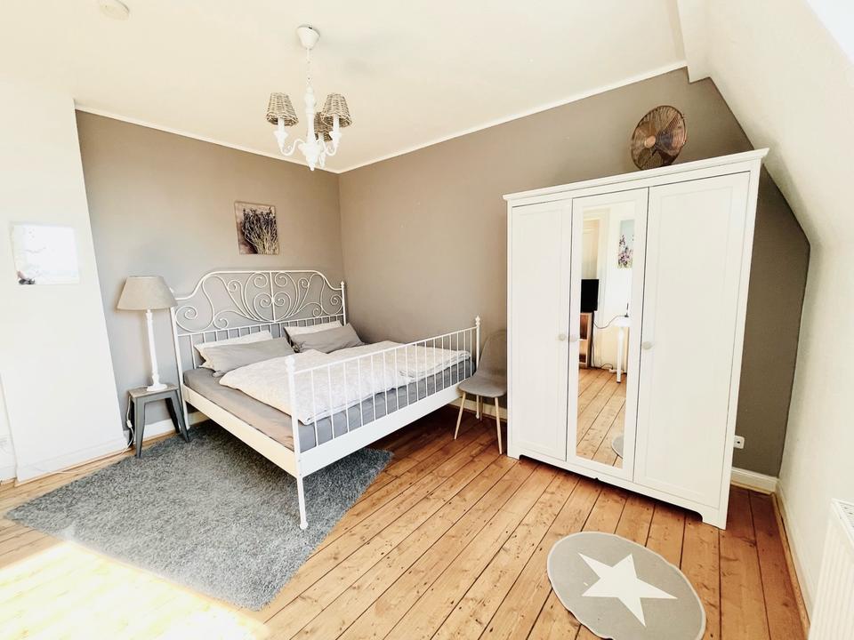 Thumbnail-Möblierte Wohnung direkt am Rhein in Duisburg-Homberg