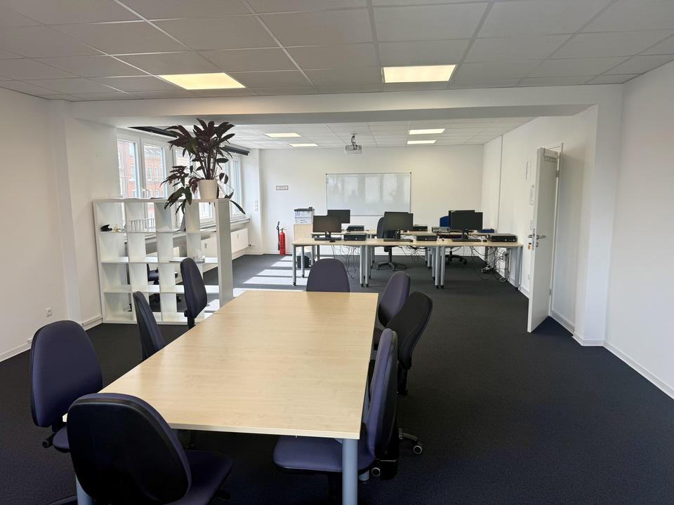 Thumbnail-Gewerbefläche ca. 100 m² in zentraler Lage von Kiel , Provisionsfrei