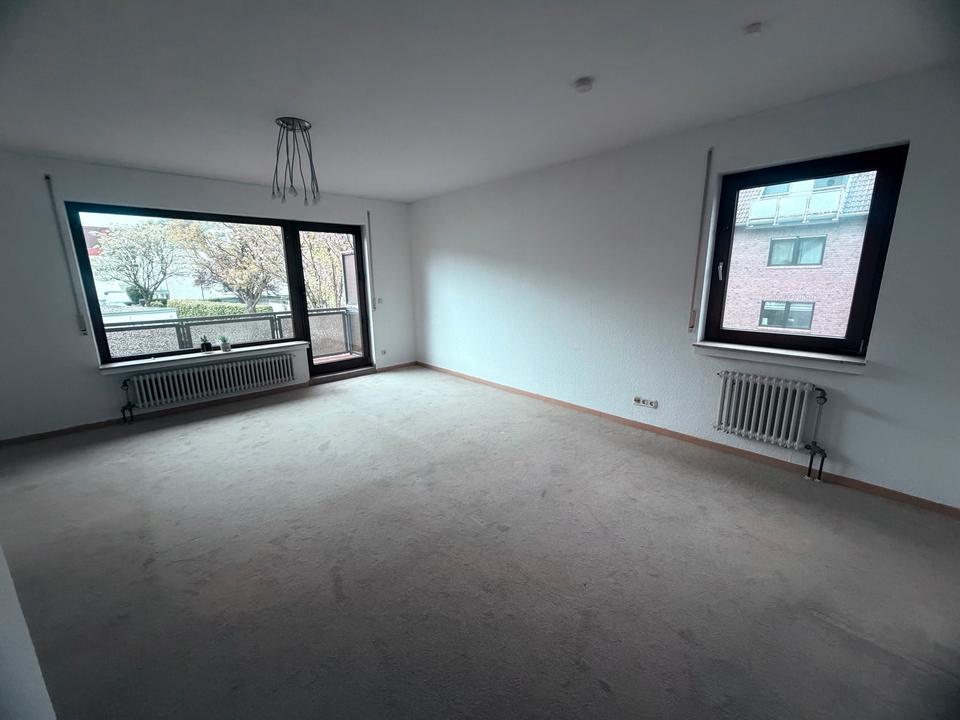 Thumbnail-Großzügige 2,5-Zimmer-Wohnung in Köln-Longerich