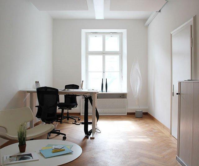 Thumbnail-BüroflächeFotoshooting-Raum Messe HBF Top Lage zu vermieten