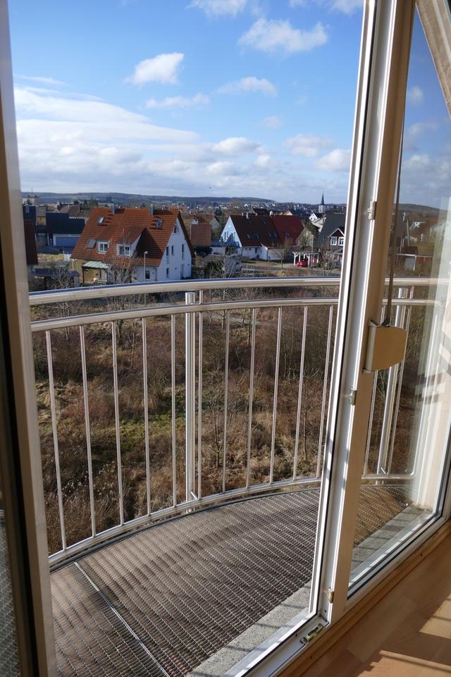 Thumbnail-Helle 4-Zimmer-Wohnung mit Balkon, Kaminofen & Stellplätzen in ruhiger zentraler Lage von Hirschaid