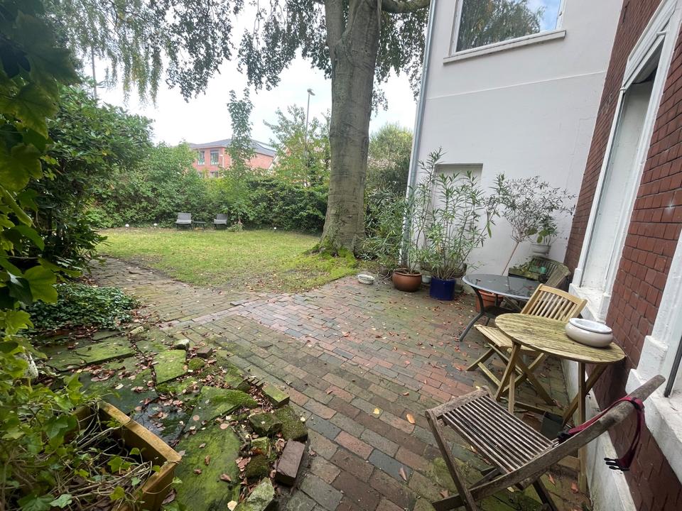 Thumbnail-Altbauwohnung 140qm mit Garten, zentrale Lage 4ZKB