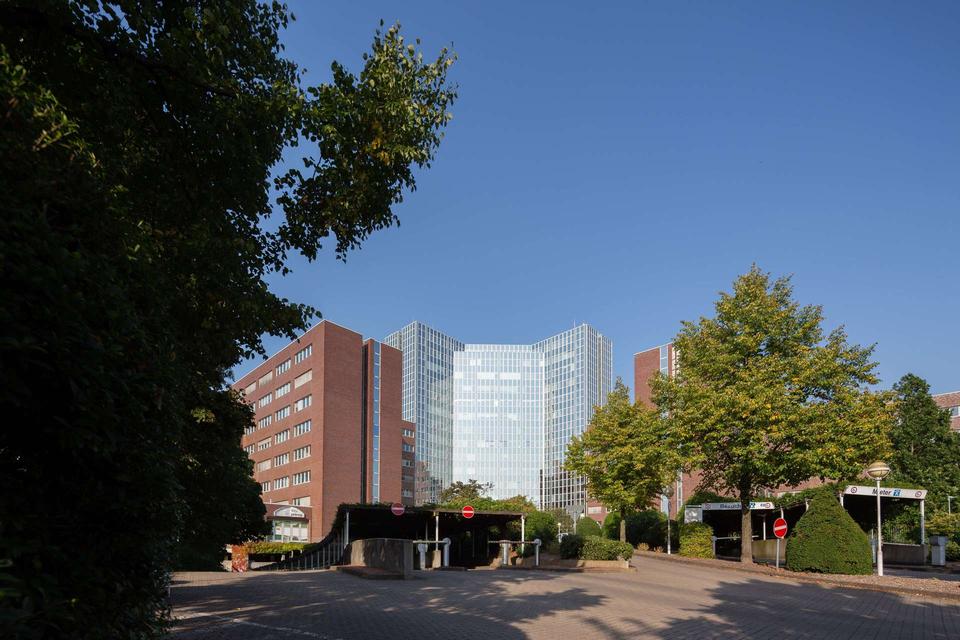 Thumbnail-AlsterCity mit fantastischem Ausblick über die Stadt!