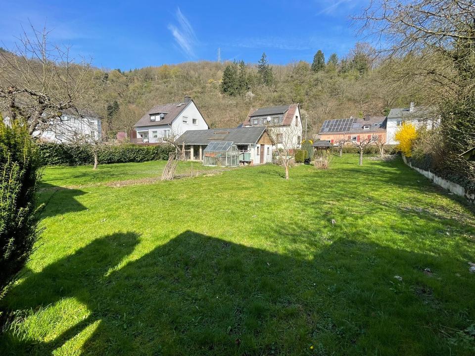 Thumbnail-Einfamilienhaus mit 950 m² Grundstück in Top Lage an der Lahn !!