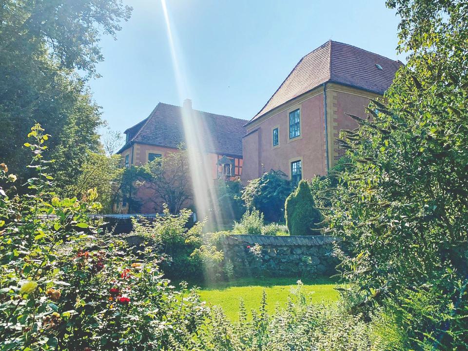 Thumbnail-möbliertes Apartment mit Küche auf einer Burg in M-V