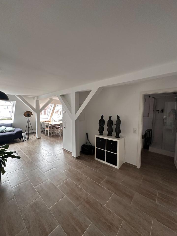 Thumbnail-Helle 2- Zi. DG-Wohnung