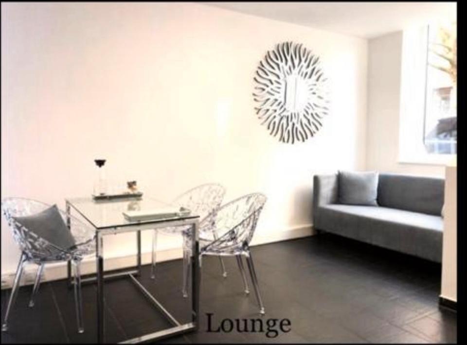 Thumbnail-Raum zur Untermiete im Kosmetikstudio