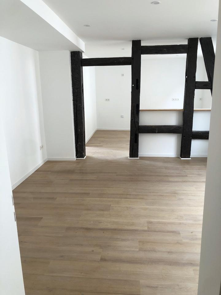 Thumbnail-Schöne 4-Zimmer-Wohnung im Fachwerkhaus in Alheim-Heinebach