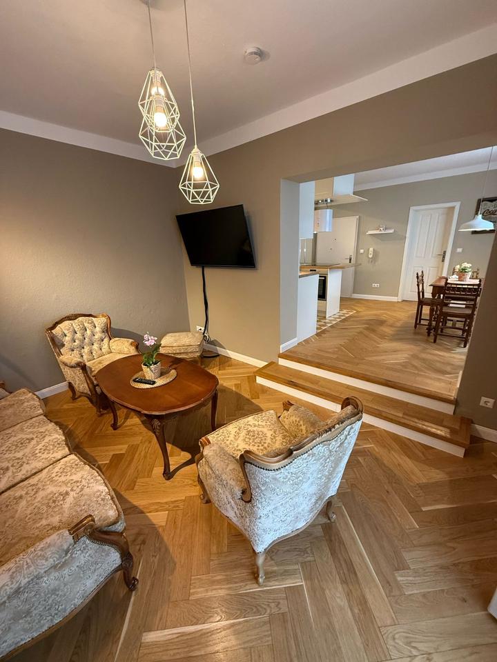 Thumbnail-Zentrale Altbauwohnung in Gießen mit Einbauküche und Terrasse