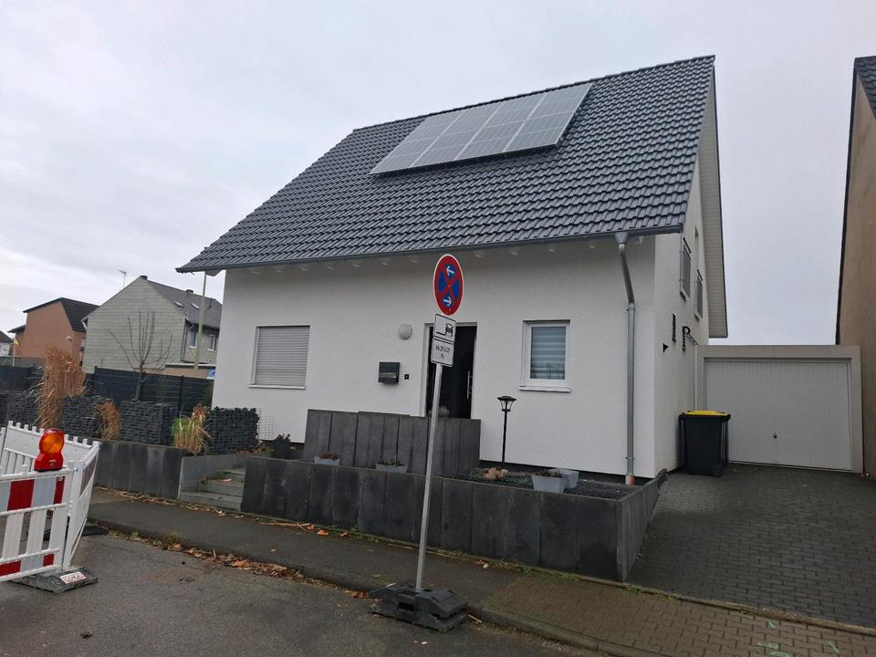 Thumbnail-Freistehendes Eck-Haus in Langerwehe zu verkaufen