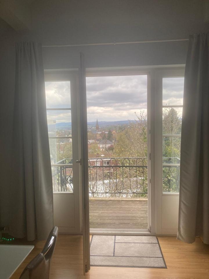 Thumbnail-Dachgeschoss-Wohnung zur Untermiete