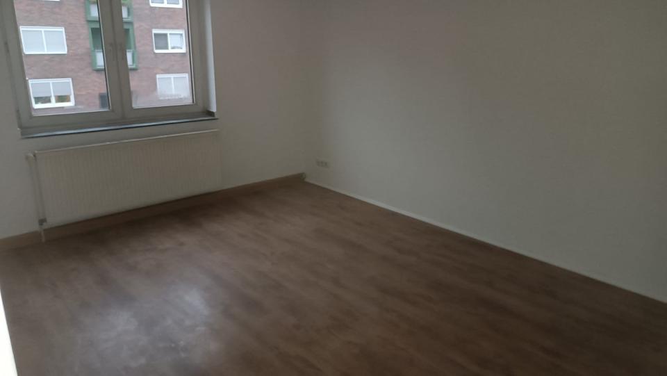Thumbnail-Helle 1-Zimmer Wohnung in Rheinhauserstr. 173, Duisburg-Hochfeld!