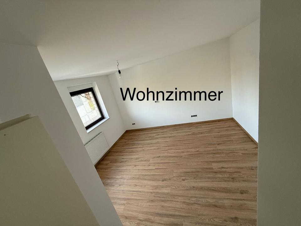 Thumbnail-Renovierte 2 Zimmer Wohnung in Düsseldorf Benrath