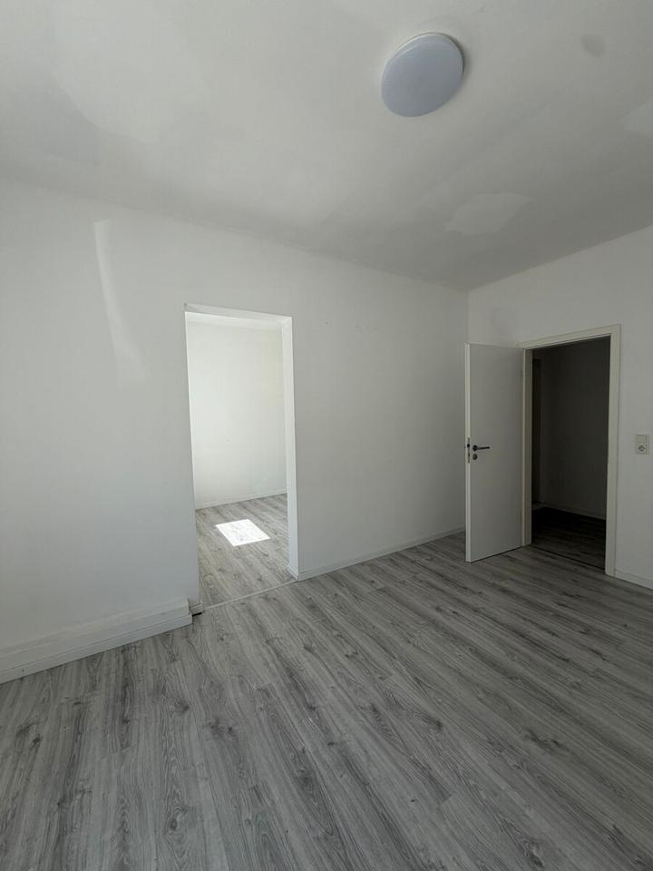 Thumbnail-Großzügige 3-Zimmer-Wohnung in Völklingen
