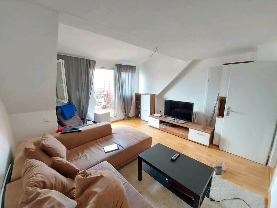 Thumbnail-Helle Wohnung in 72108 Rottenburg am Neckar zu vermieten.