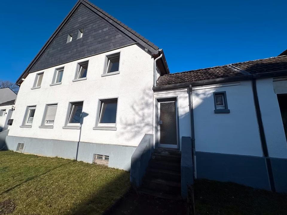 Thumbnail-Charmante Doppelhaushälfte mit Potenzial