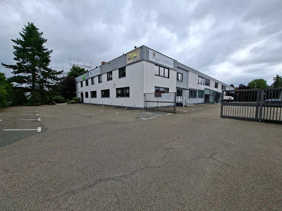 Thumbnail-Geräumige Industriehalle zur Miete in Nürnberg - Bessemerstraße