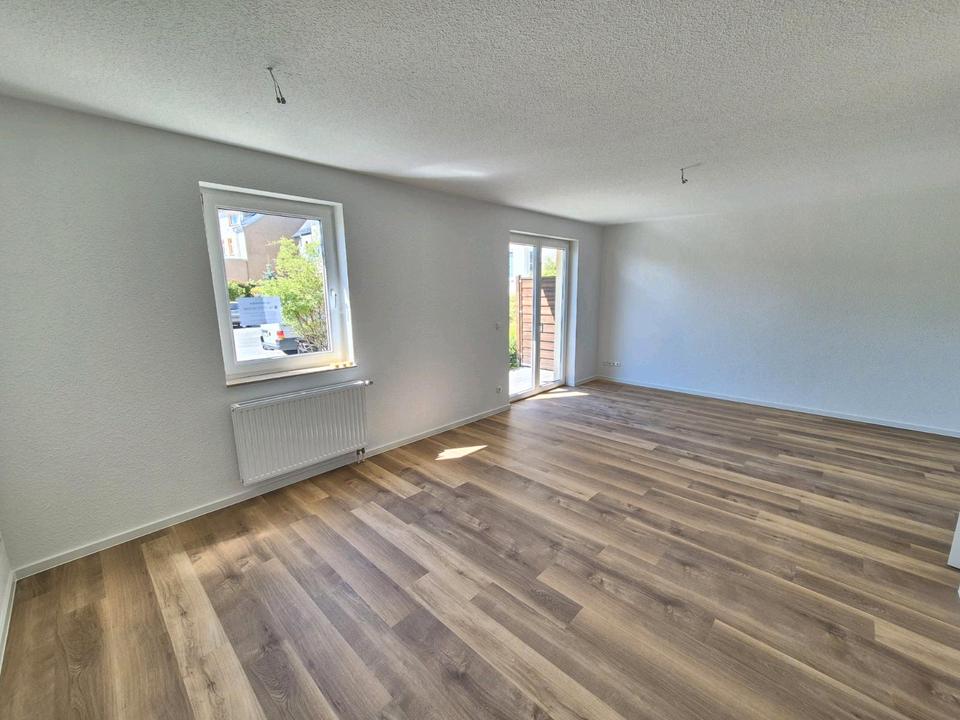 Thumbnail-Komplett saniert, statt nur renoviert 2 Raum Wohnung mit Terrasse