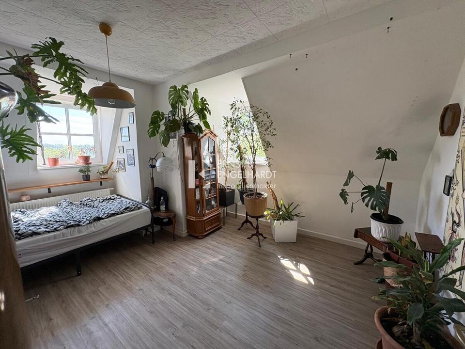 Thumbnail-Charmante 3-Zimmer-Wohnung mit besonderem Flair und idealer Raumaufteilung