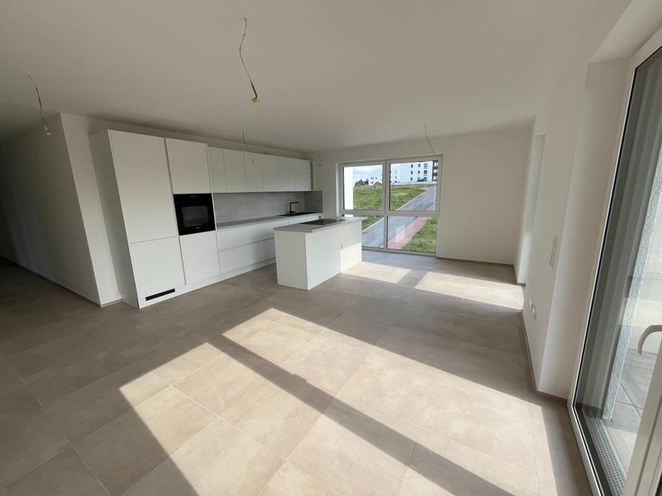 Thumbnail-Erstbezug 4,5 Zimmerwohnung mit Küche + 2 TG