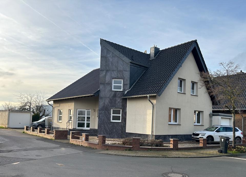 Thumbnail-Zweifamilienhaus freistehend in Vettweiß