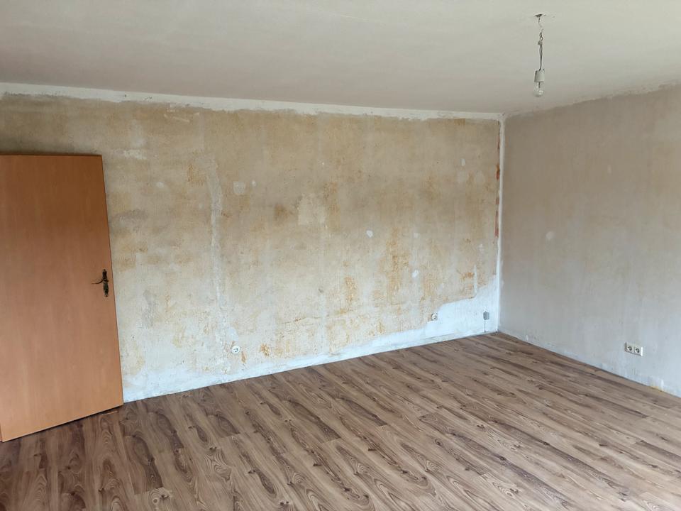 Thumbnail-Kettig, Helle Attraktive 2 Zimmer Küche Bad Wohnung, Terrasse, Ga