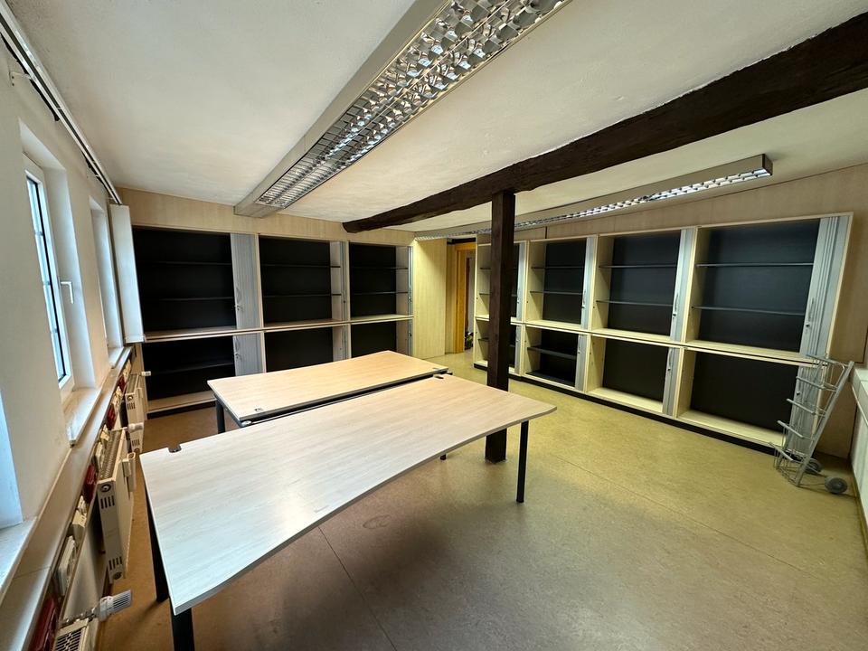 Thumbnail-VOLL MÖBLIERTE BÜROETAGE MIT BALKON INMITTEN VON ALSFELD!