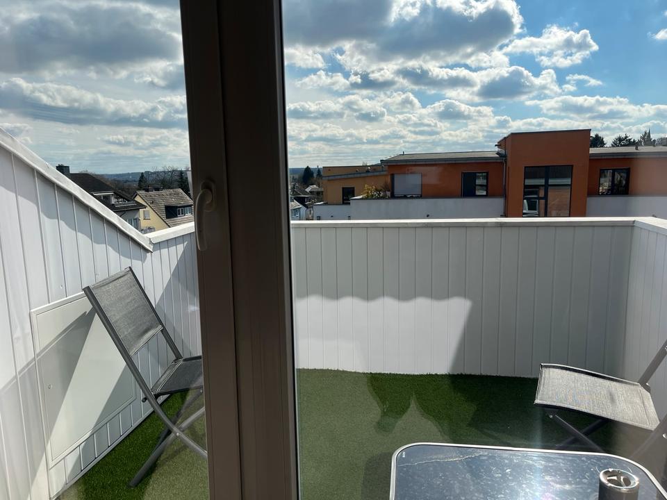 Thumbnail-Schöne helle DG Wonung zu vermieten