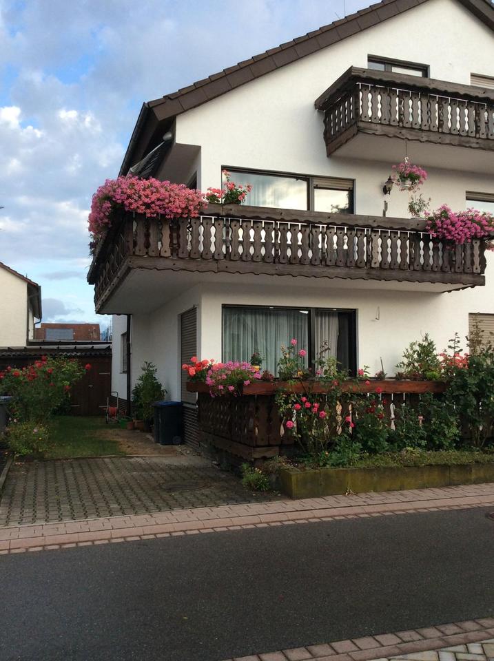 Thumbnail-Gärtringen: Freistehendes Zweifamilienhaus mit ausgebautem DG