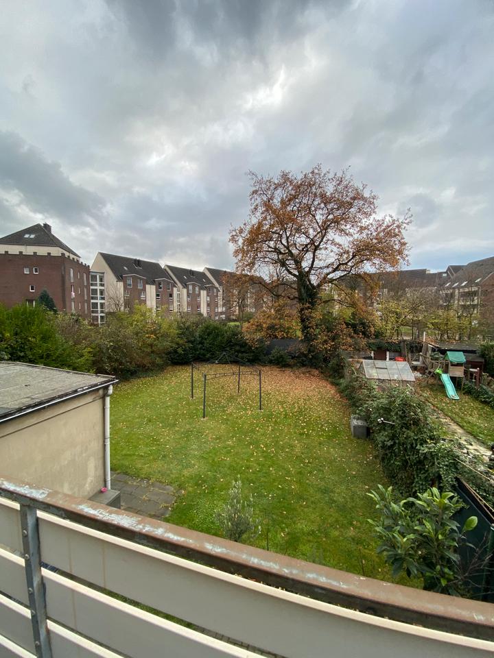 Thumbnail-Wunderschöne Altbauwohnung 2,5 Zimmer Wohnung in Duisburg Homberg