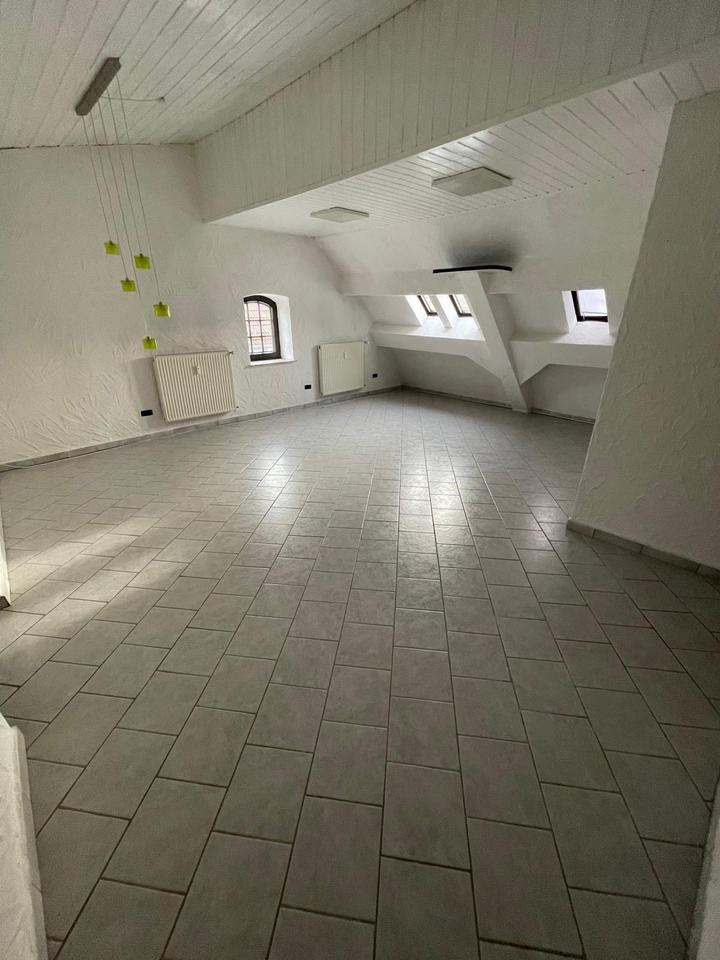 Thumbnail-Helle und freundliche Dachgeschosswohnung