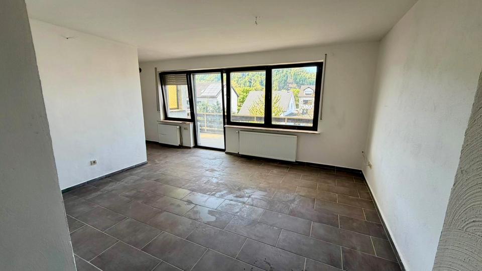 Thumbnail-Schöne 4-ZKB Wohnung mit Balkon in Dillingen-Pachten