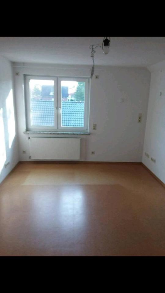 Thumbnail-Wohnung in Langenhausen mit großen Balkon