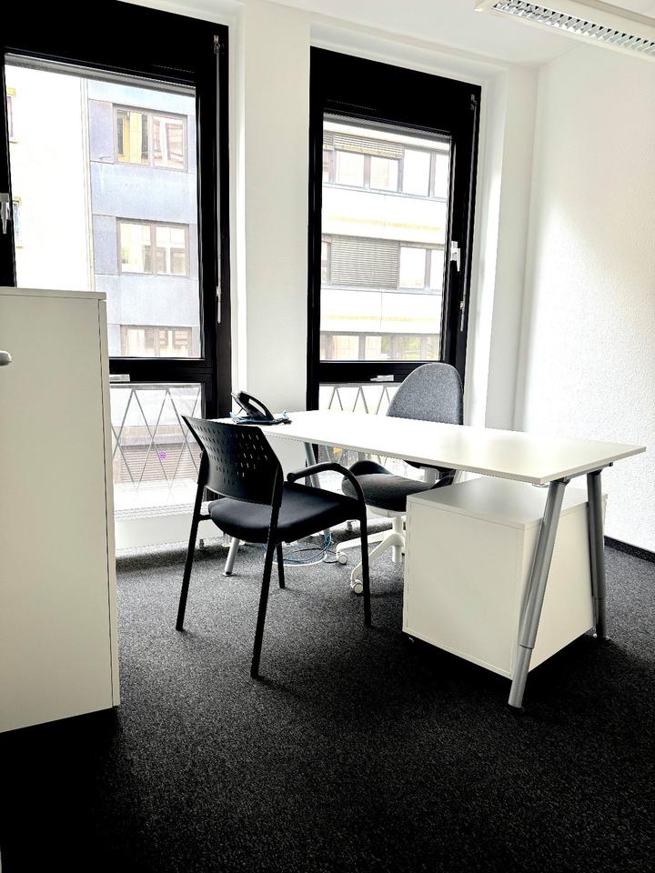 Thumbnail-Voll ausgestattetes Büro und 5 Parkplätzen!