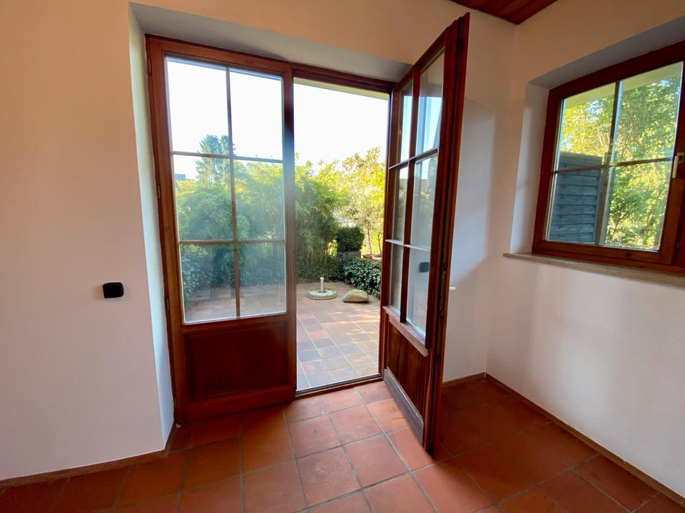 Thumbnail-Großzügige 2-Zimmer-Wohnung mit schöner Terrasse