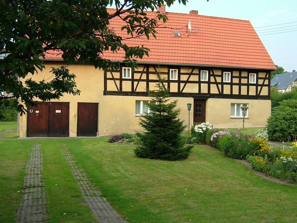 Thumbnail-Wohnhaus mit 1894m² Grundstück