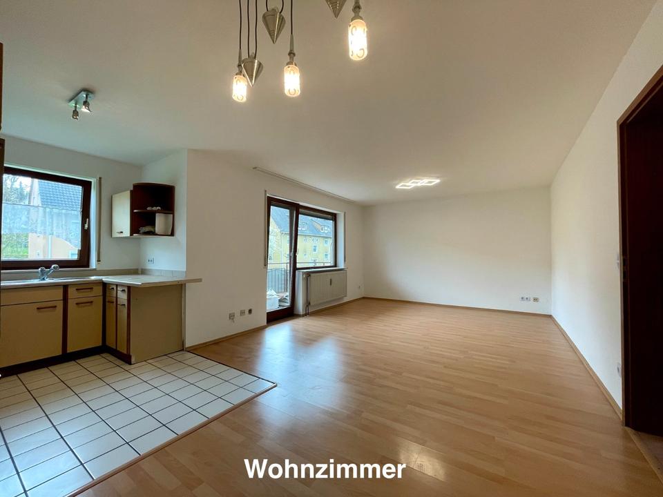 Thumbnail-Helle 2.5 Zimmer Whg. (53 m2) mit Hobbyraum (21 m2)
