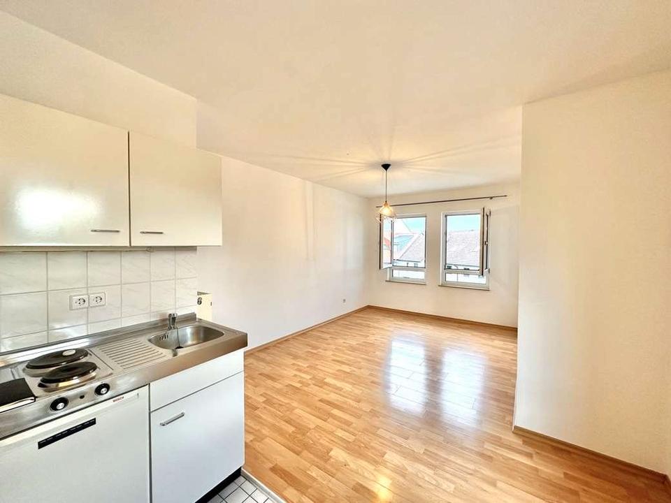 Thumbnail-1-Zi-WHG in Mannheim-Rheinau mit TG- Stellplatz!