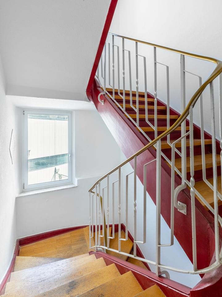 Thumbnail-2-ZImmer-ETW **Super Zustand**Vermietet**Kein Renovierungsstau**