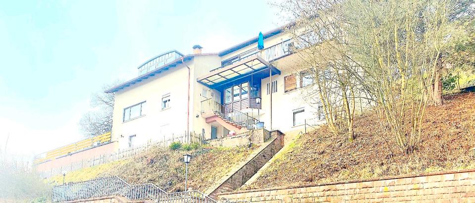 Thumbnail-Großzügiges Mehrfamilienhaus mit viel Potential
