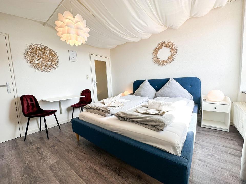 Thumbnail-Frisch renovierte & voll möblierte 1-Zimmer-Wohnung mit Terrasse in Lehrte-Hämelerwald