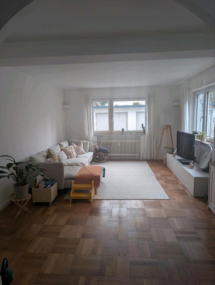 Thumbnail-3-Zimmer Wohnung in Botnang zu verkaufen