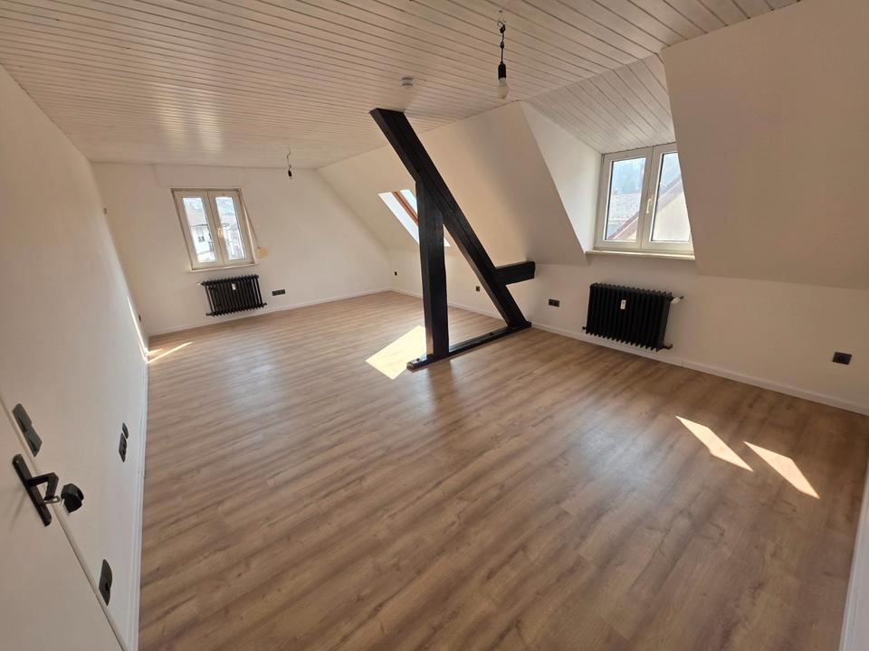Thumbnail-Großzügige 115 m² Wohnkomfort – 4 Zimmer, inkl.Küche+Stellplatz